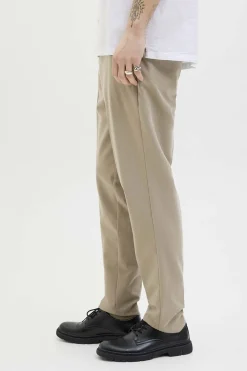 Chino Stace Leo Bruin