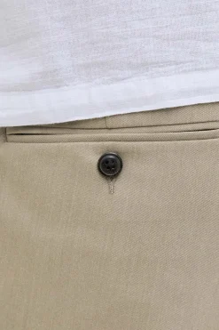 Chino Stace Leo Bruin