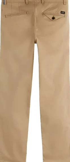 Chino Stuart Zand