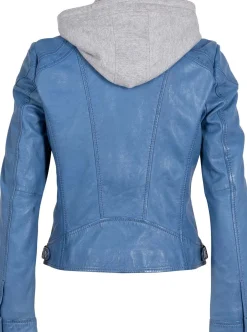 Jack Adila Blauw