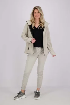 Jas Kyrsa Beige