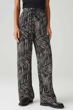 Marou palm leaves Zwart