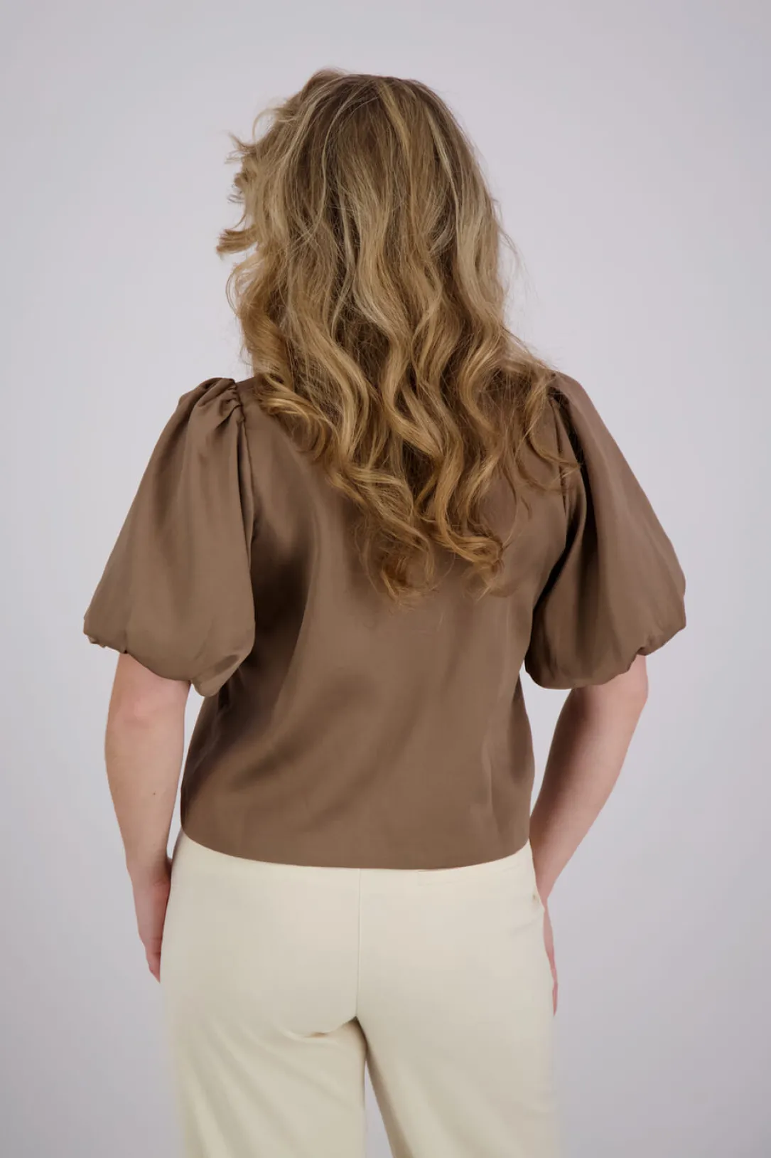 Neo Noir Blouse Aisa Dull Bruin | Gratis bezorging - Bomont.nl