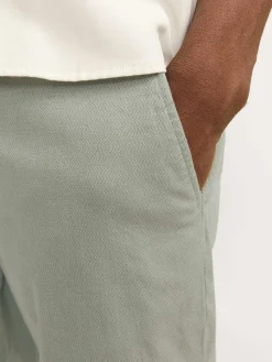 Short Fury Groen