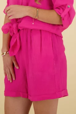 Short Leonie Roze
