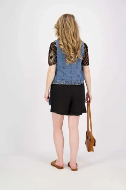 Short Leonie Zwart