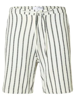 Short Regal Wit