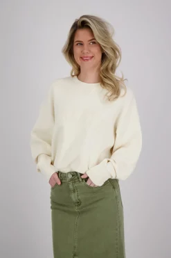 Sweater Caddy Wit