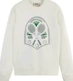 Sweater Embroidered Artwork Wit
